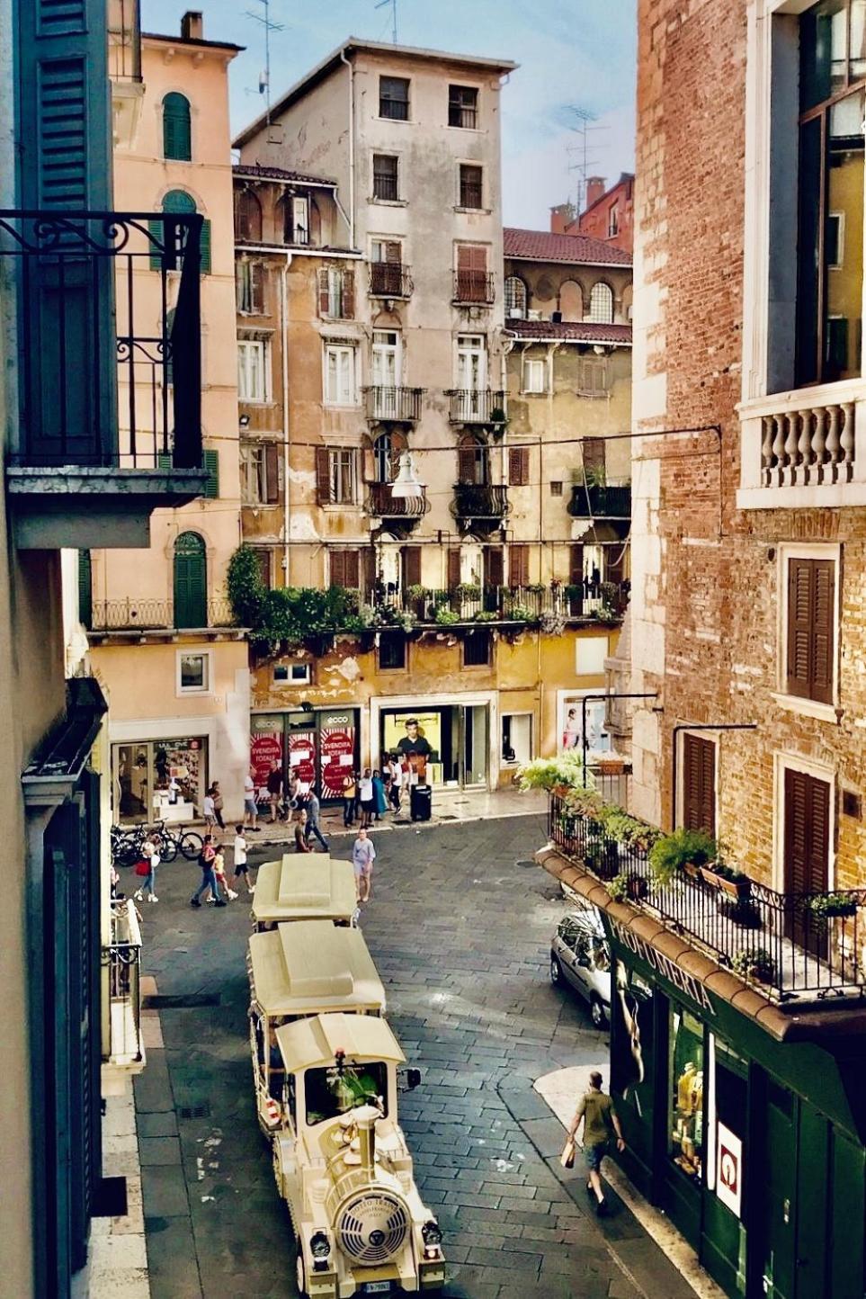 Forum Suites Verona Exteriör bild