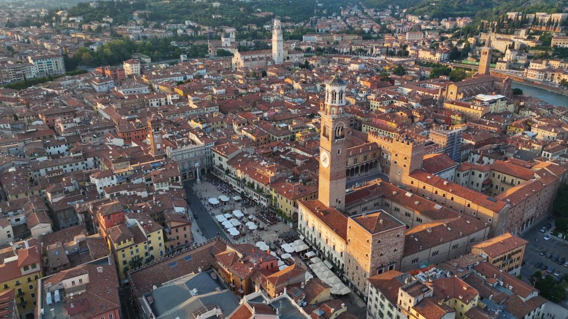 Forum Suites Verona Exteriör bild