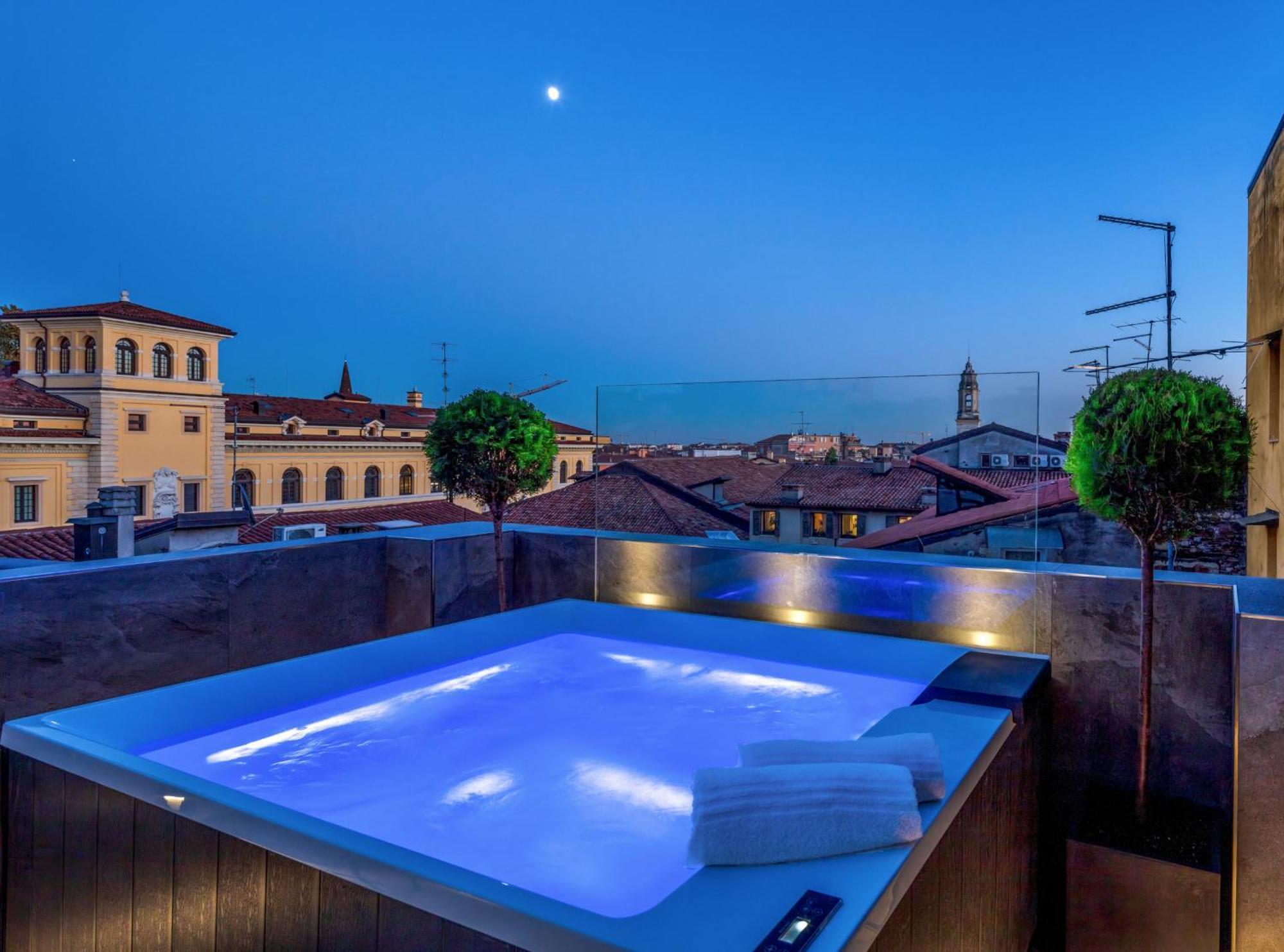 Forum Suites Verona Exteriör bild